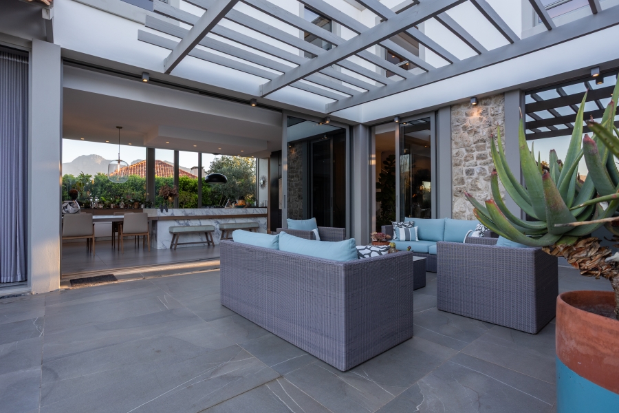 4 Bedroom Property for Sale in Winelands Western Cape